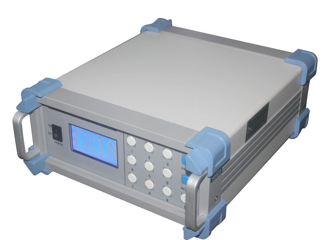 1&times;4 臺(tái)式保偏光開(kāi)關(guān) - 廣西科毅光通信